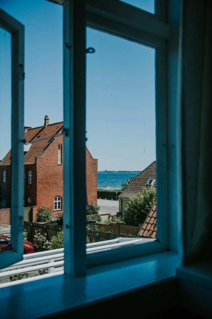 Arnfeldt Hotel Ærøskøbing 外观 照片